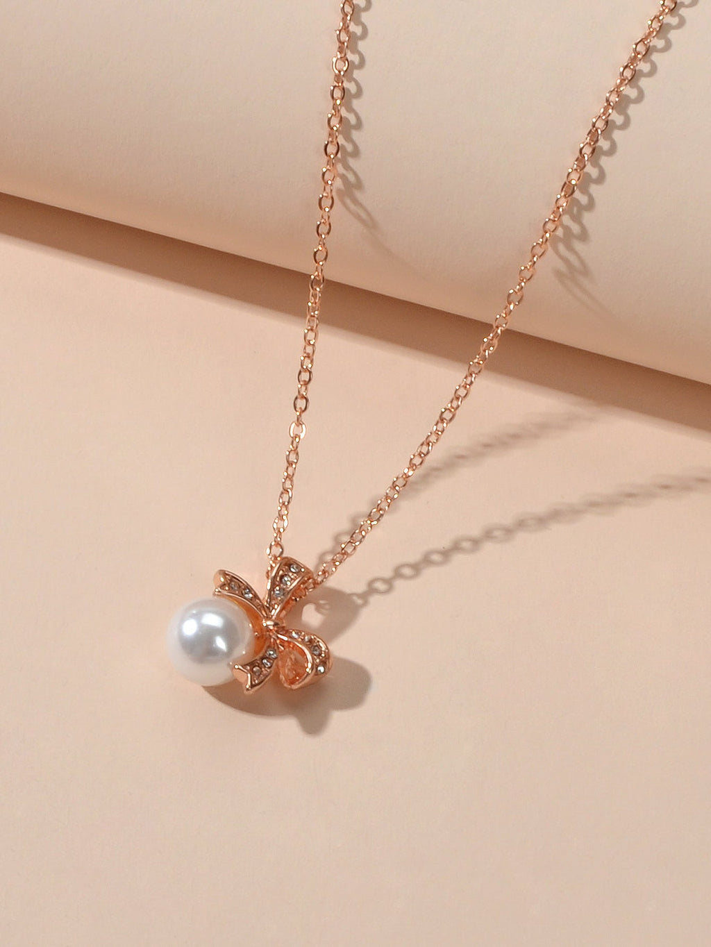 Rhinestone Rosegold Chain Pearl Bowknot Necklace