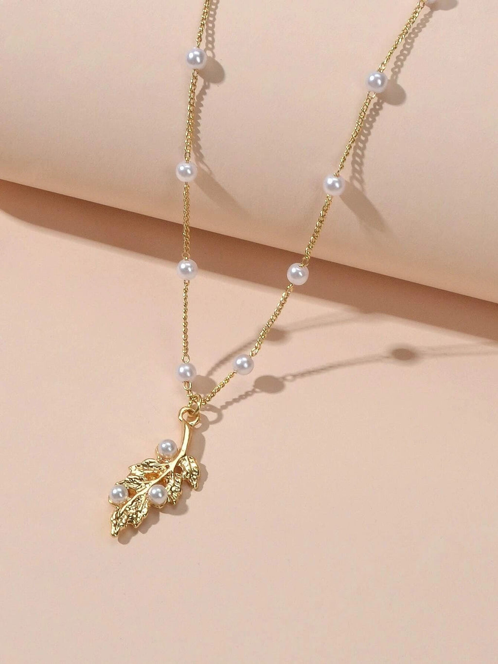 Pearl Gold Leaf Pendant Necklace Women Accessories